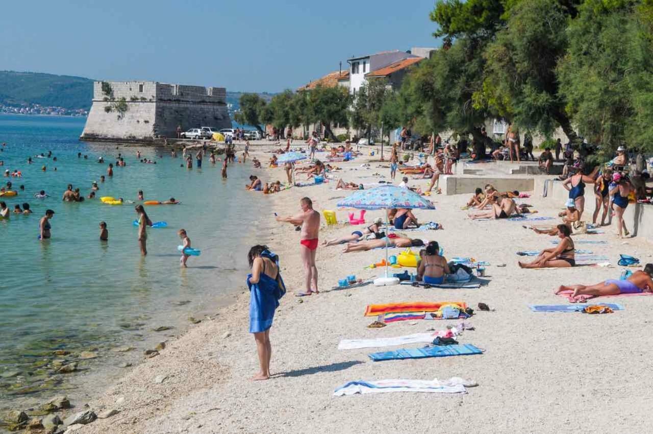 Suncica Apartments Kaštela Kültér fotó